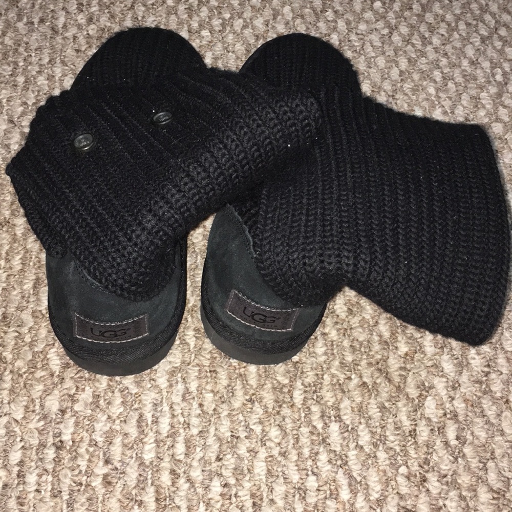 UGG women’s black crotchet knit 3-button boots